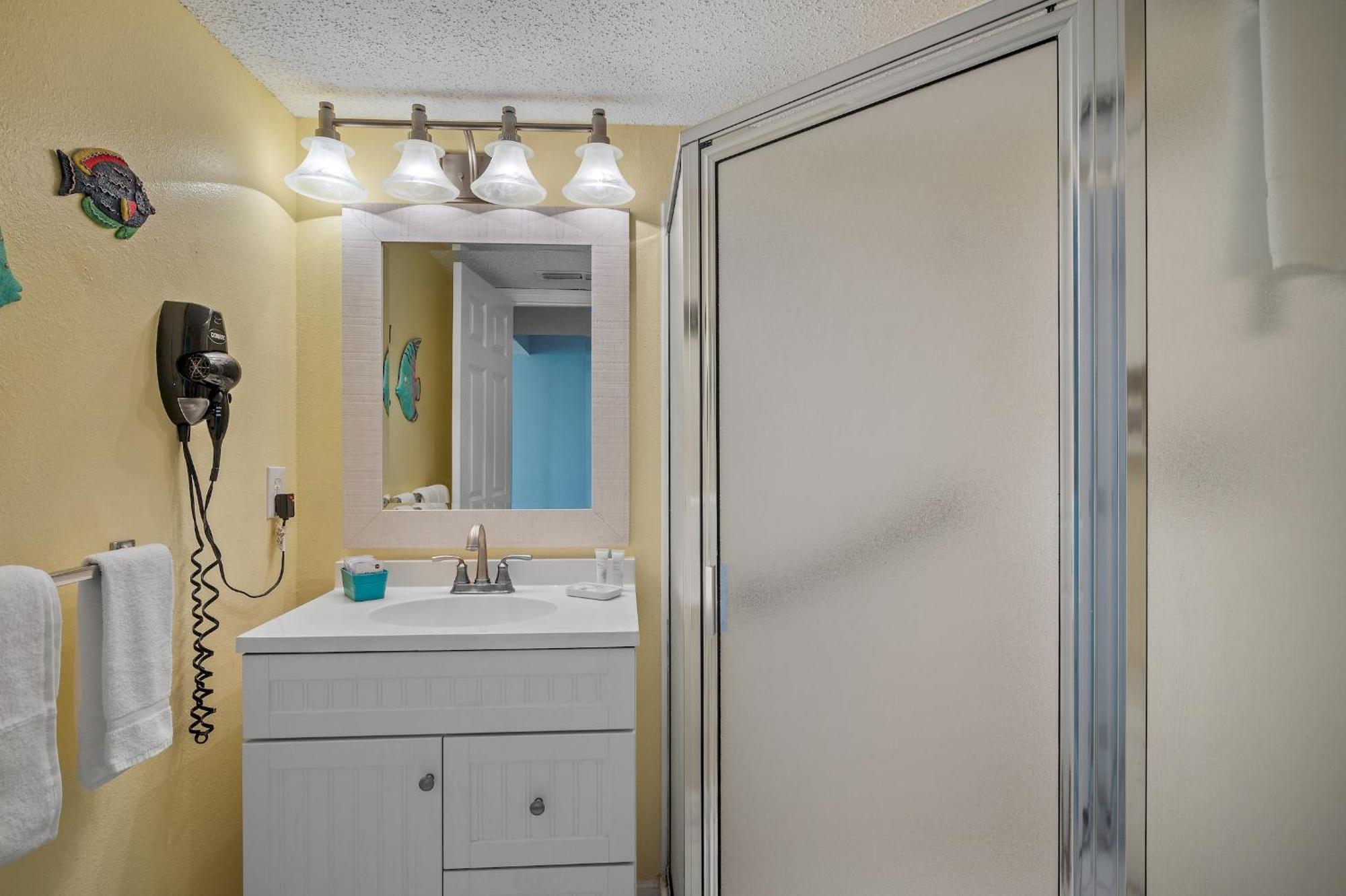 Pelican Beach Resort - Destin Condo Getaways By Cls Экстерьер фото