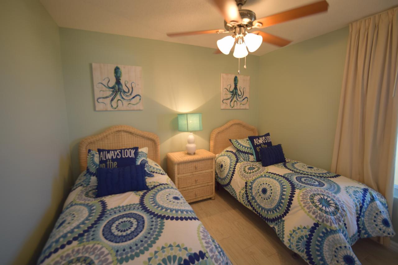 Pelican Beach Resort - Destin Condo Getaways By Cls Номер фото